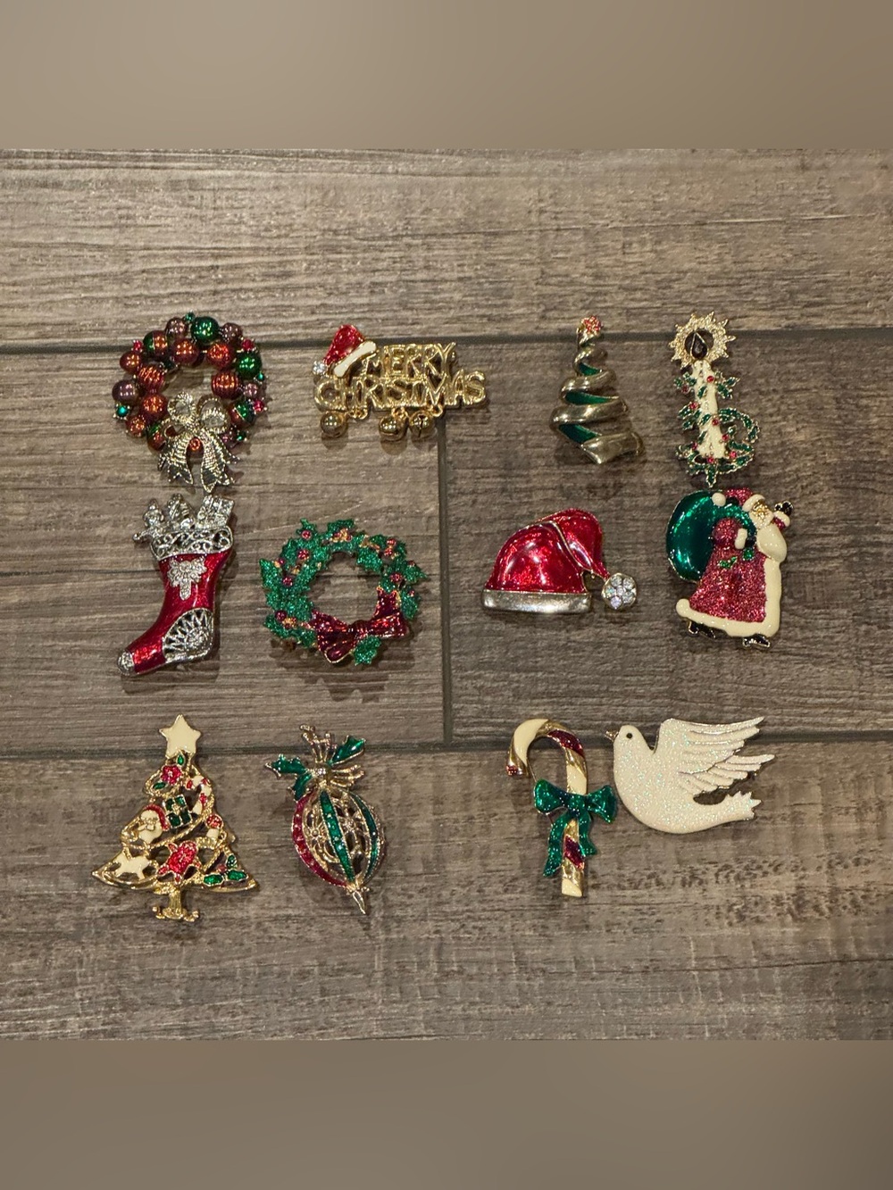 VTG Christmas Holiday Pins Santa Wreath Candy Cane Stocking Tree Candle lot 12
